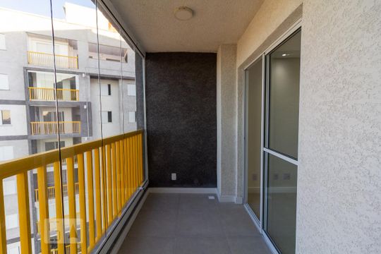 Sacada de apartamento para alugar com 2 quartos, 56m² em Bela Vista, Osasco