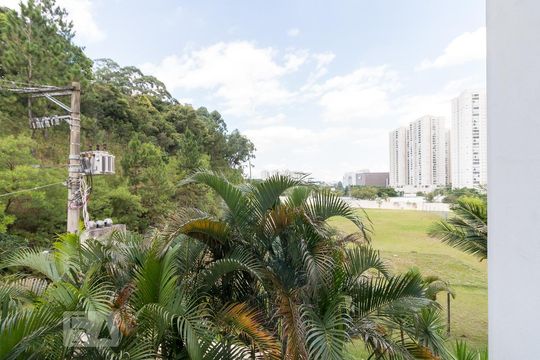 Vista área de serviço de apartamento para alugar com 2 quartos, 50m² em Jardim Terezópolis, Guarulhos