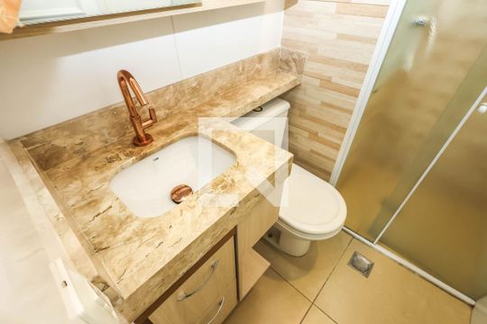 Banheiro de apartamento à venda com 3 quartos, 64m² em Jardim Santa Emília, São Paulo