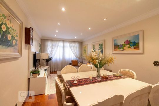 Sala de casa à venda com 3 quartos, 217m² em Bosque da Saúde, São Paulo