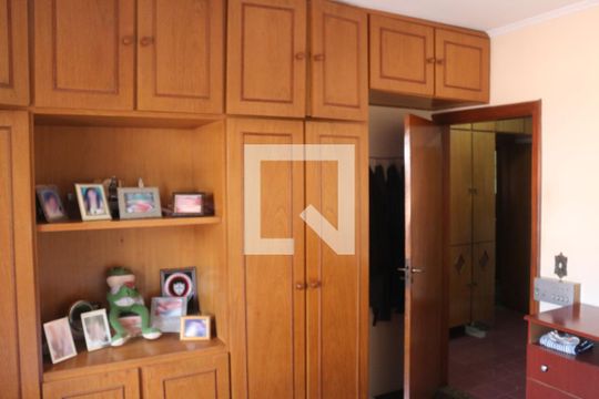 Suíte 1 de casa à venda com 5 quartos, 447m² em Jardim Sao Caetano, São Caetano do Sul