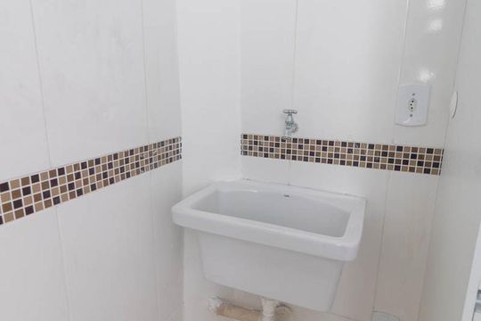 Área de Serviço de apartamento para alugar com 2 quartos, 46m² em Vila São Pedro, Santo André
