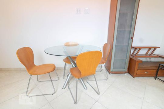 Sala de apartamento para alugar com 2 quartos, 46m² em Vila São Pedro, Santo André