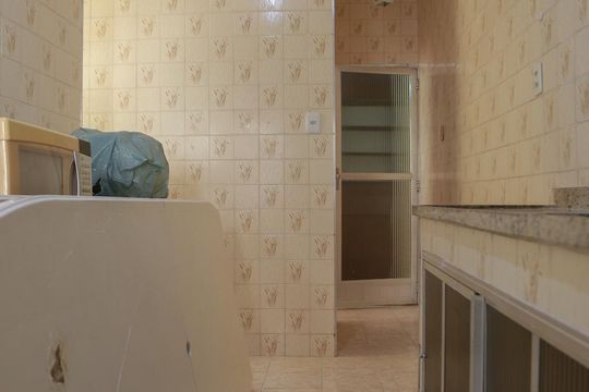 Cozinha de casa de condomínio à venda com 4 quartos, 198m² em Maracanã, Rio de Janeiro