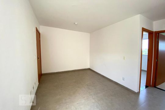 Sala de Estar de apartamento para alugar com 2 quartos, 48m² em Santo André, São Leopoldo