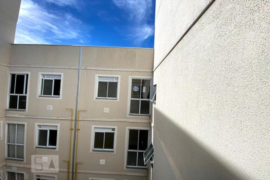 Vista Sala de Estar de apartamento para alugar com 2 quartos, 48m² em Santo André, São Leopoldo