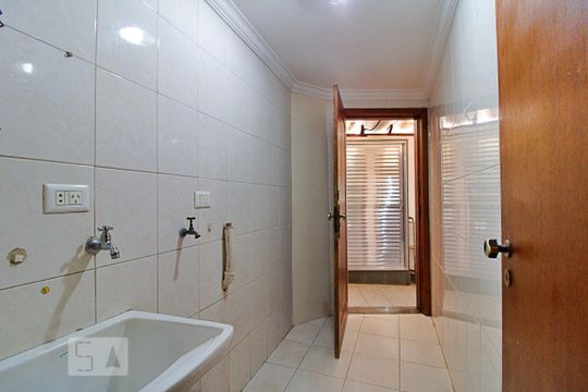 Área de Serviço de casa à venda com 3 quartos, 180m² em Jardim Colombo, São Paulo