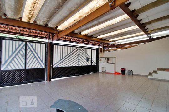 Garagem de casa à venda com 3 quartos, 180m² em Jardim Colombo, São Paulo