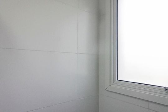 Banheiro Social de apartamento para alugar com 2 quartos, 89m² em Granja Viana, Cotia