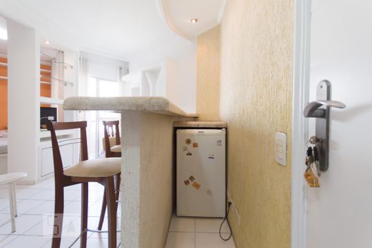 Cozinha de apartamento para alugar com 1 quarto, 38m² em Bela Vista, São Paulo