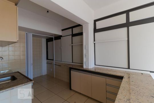 Cozinha de apartamento para alugar com 2 quartos, 78m² em Centro, Campinas