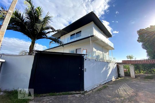 Fachada de casa para alugar com 1 quarto, 300m² em Guarani, Novo Hamburgo