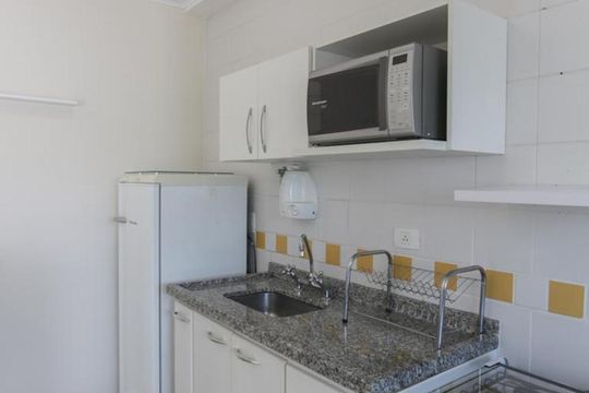 Cozinha de apartamento à venda com 1 quarto, 45m² em Pompeia, São Paulo