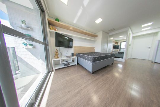 Kitnet/Studio para alugar com 1 quarto, 28m² em Centro, Curitiba