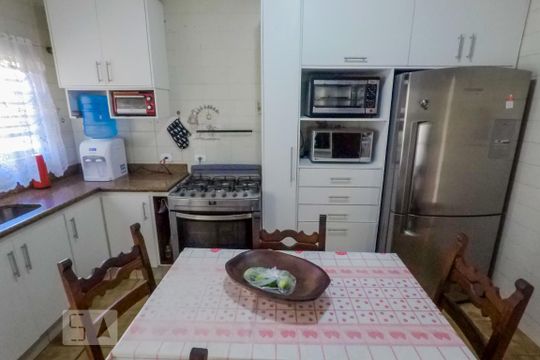 Cozinha de casa à venda com 3 quartos, 250m² em Jardim da Gloria, São Paulo