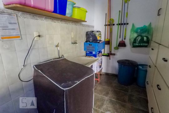 Área de Serviço de casa à venda com 3 quartos, 250m² em Jardim da Gloria, São Paulo