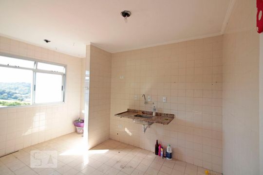 Cozinha de apartamento para alugar com 2 quartos, 55m² em Jardim Rio das Pedras, Cotia