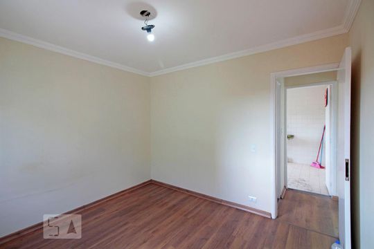 Quarto 2 de apartamento para alugar com 2 quartos, 55m² em Jardim Rio das Pedras, Cotia