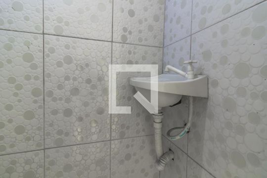 Banheiro da Cozinha de casa à venda com 1 quarto, 88m² em Vila Uniao(zona Leste), São Paulo