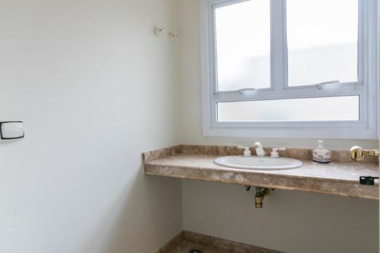 Lavabo de casa para alugar com 3 quartos, 360m² em Vila Prudente, São Paulo