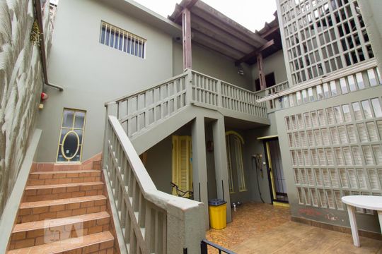 Quintal de casa à venda com 4 quartos, 370m² em Vila Monumento, São Paulo