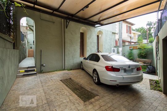 Garagem de casa à venda com 4 quartos, 370m² em Vila Monumento, São Paulo