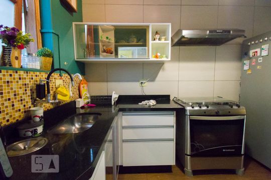 Cozinha de casa à venda com 4 quartos, 370m² em Vila Monumento, São Paulo
