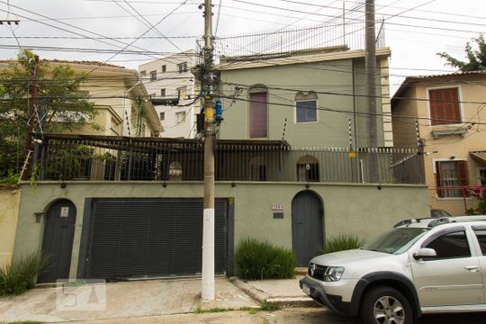 Fachada de casa à venda com 4 quartos, 370m² em Vila Monumento, São Paulo