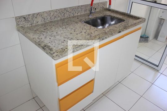 Cozinha de apartamento à venda com 2 quartos, 53m² em Ponte Grande, Guarulhos