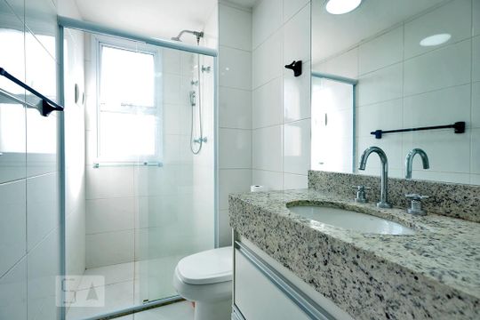 Banheiro da Suíte de apartamento à venda com 2 quartos, 65m² em Vila Anglo Brasileira, São Paulo