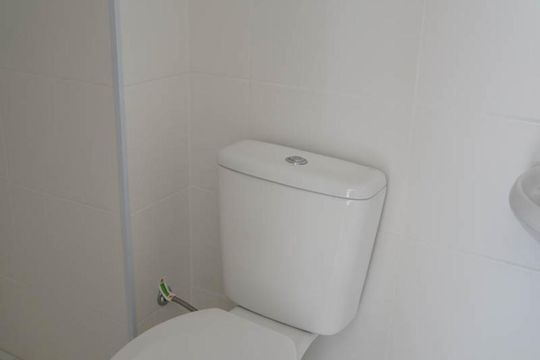 Banheiro Suíte de apartamento para alugar com 1 quarto, 35m² em Vila Palmeiras, São Paulo