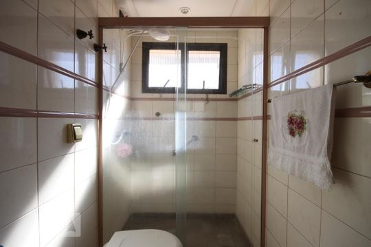 Banheiro de apartamento à venda com 3 quartos, 212m² em Vila Mariana, São Paulo