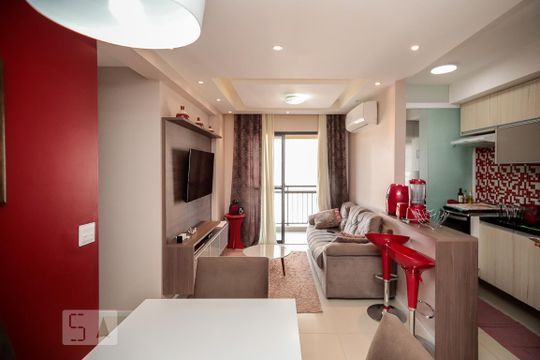Sala de apartamento para alugar com 3 quartos, 65m² em Del Castilho, Rio de Janeiro