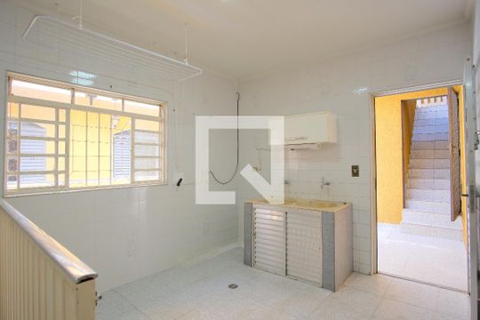 Área de Serviço de casa para alugar com 3 quartos, 302m² em Vila Carrão, São Paulo