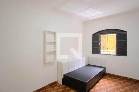 Quarto 2 de casa para alugar com 3 quartos, 300m² em Vila Carrão, São Paulo