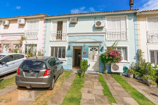 Estacionamento de casa de condomínio para alugar com 3 quartos, 79m² em Cavalhada, Porto Alegre