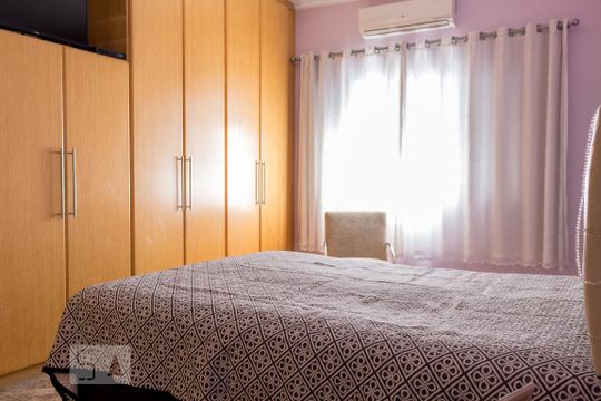 Suíte  de casa à venda com 2 quartos, 220m² em Jardim Tremembé, São Paulo