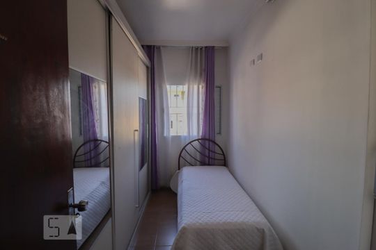 Dormitório 1 de casa à venda com 3 quartos, 175m² em Jardim Almeida Prado, Guarulhos