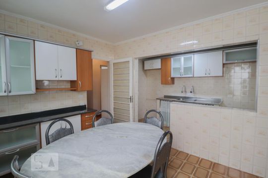 Cozinha de casa à venda com 3 quartos, 175m² em Jardim Almeida Prado, Guarulhos