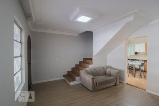 Sala de casa à venda com 3 quartos, 175m² em Jardim Almeida Prado, Guarulhos