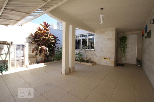 Garagem de casa para alugar com 3 quartos, 201m² em Vila Nair, São Paulo