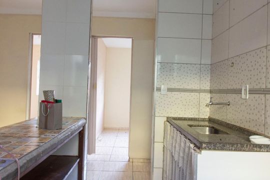 Cozinha e Área de Serviço de apartamento para alugar com 2 quartos, 46m² em Morada das Vinhas, Jundiaí