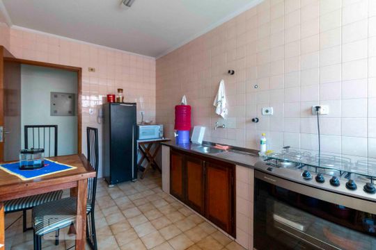 Cozinha de apartamento à venda com 2 quartos, 62m² em Parque Boturussu, São Paulo