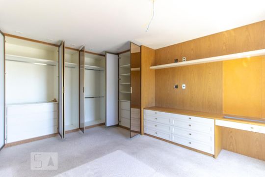 Quarto Suíte 1 de apartamento para alugar com 4 quartos, 205m² em Parque da Mooca, São Paulo