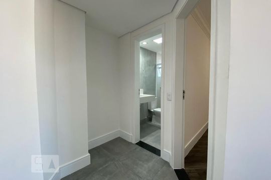 Corredor de apartamento à venda com 1 quarto, 45m² em Vila Andrade, São Paulo