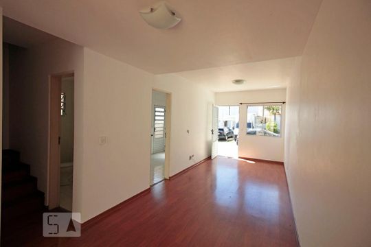 Sala de casa de condomínio para alugar com 3 quartos, 110m² em Granja Viana , Cotia