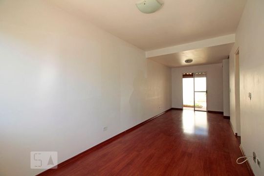Casa de Condomínio para alugar com 3 quartos, 110m² em Granja Viana , Cotia