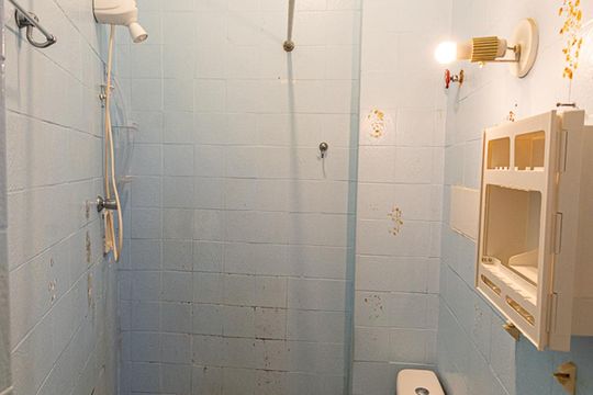 Banheiro da Suíte de apartamento para alugar com 1 quarto, 48m² em Centro, Niterói