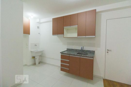 Cozinha de apartamento para alugar com 2 quartos, 34m² em Santana, São Paulo