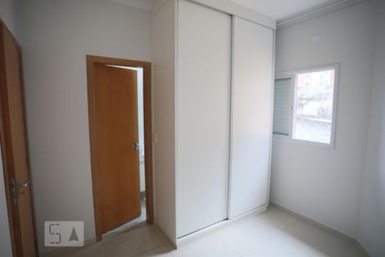 Quarto/Sala de casa para alugar com 1 quarto, 25m² em Embaré, Santos